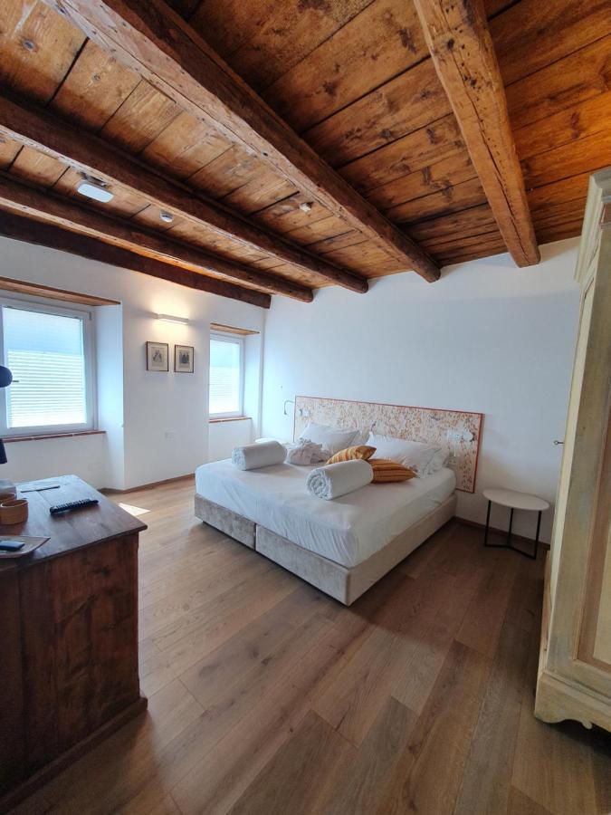 Bed and Breakfast Casa Castagna 1620 Mergozzo Exterior foto